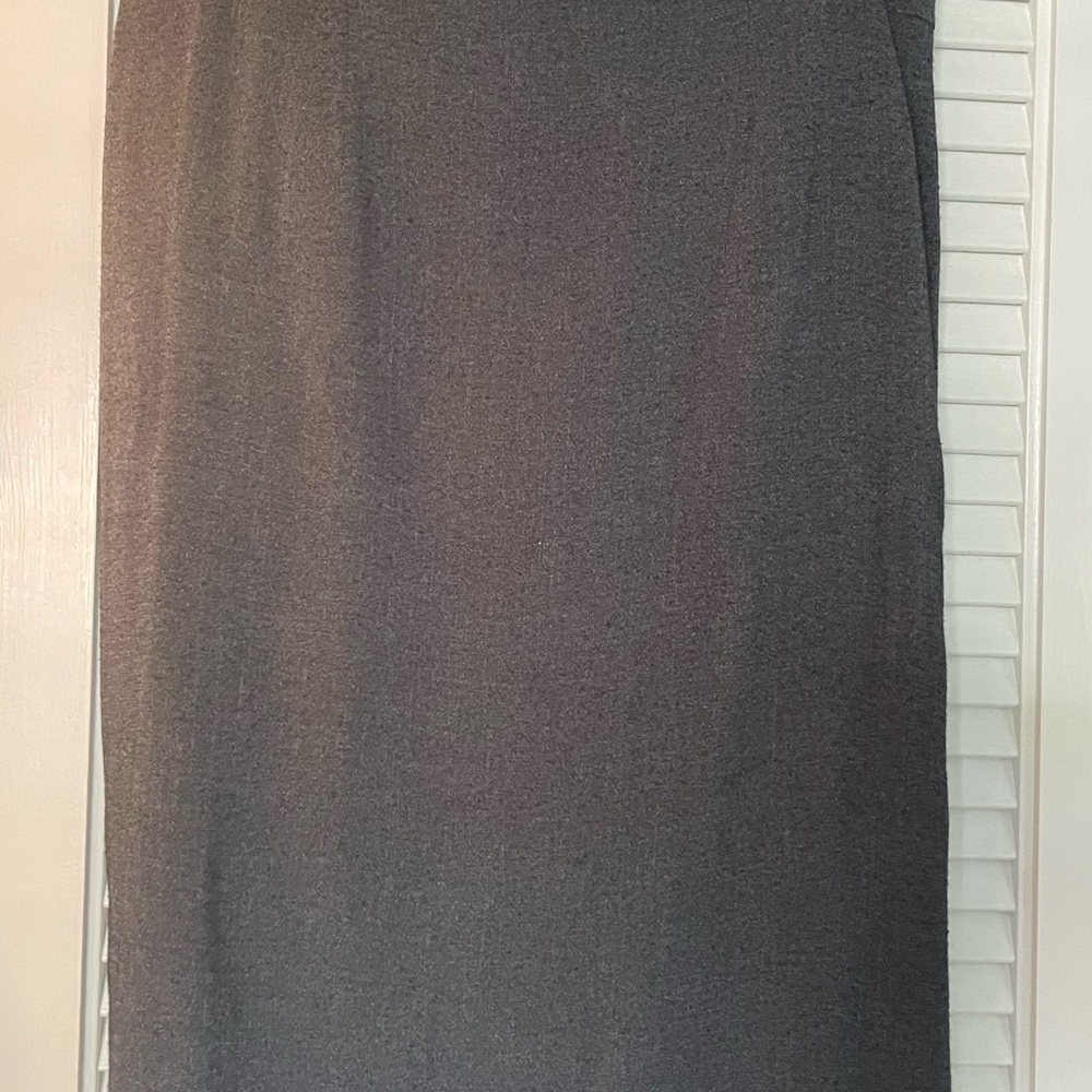 Halston Skirt suit